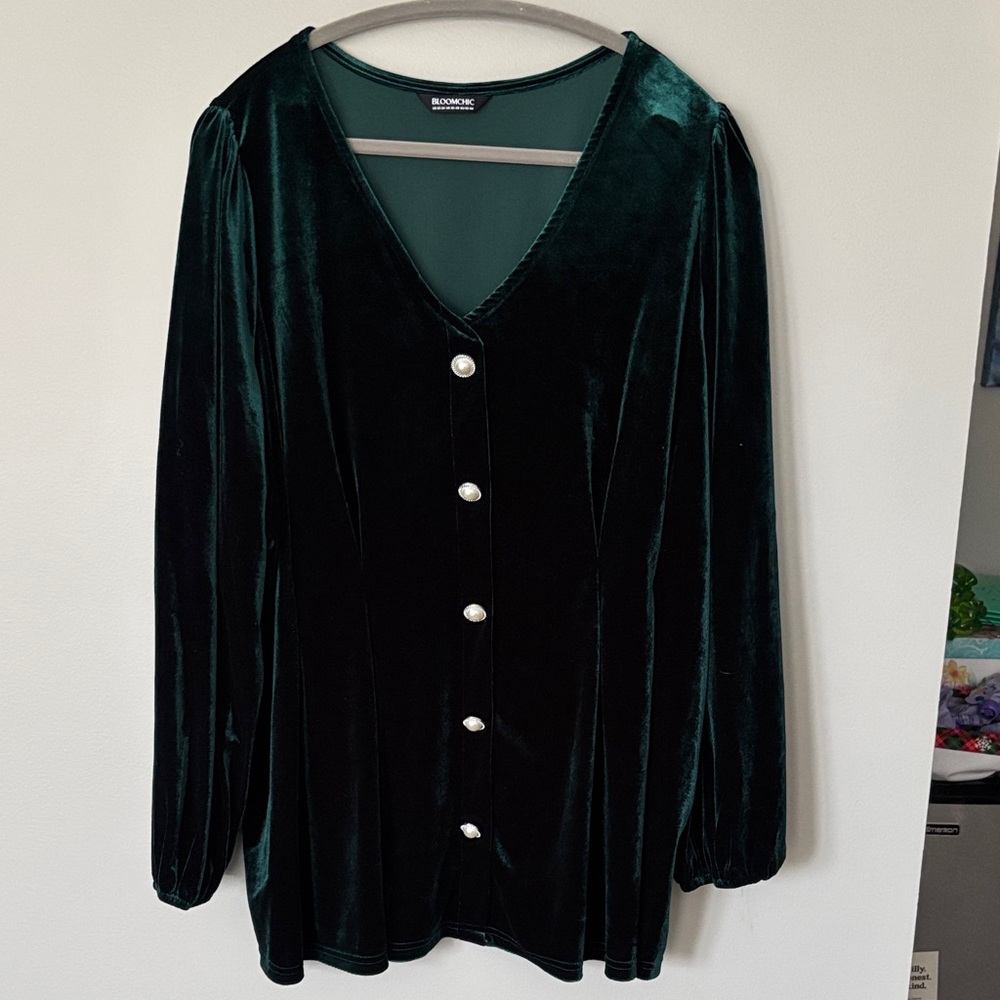 BloomChic Emerald Velvet Blouse with Pearl Accents